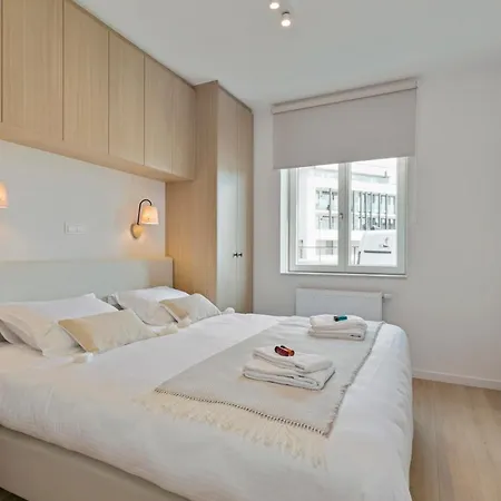 Fantastic New Modern Apartment With Sunny Garden, Terrace And 2 Parkings Lejlighed