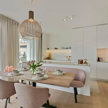 Fantastic New Modern Apartment With Sunny Garden, Terrace And 2 Parkings * Knokke-Heist